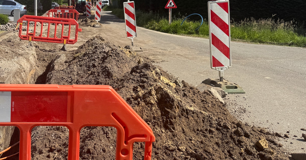 Kritiek op stofvorming bij werken in PFAS-zone in Zwijndrecht: “Bij droog weer moet de werf bevochti
