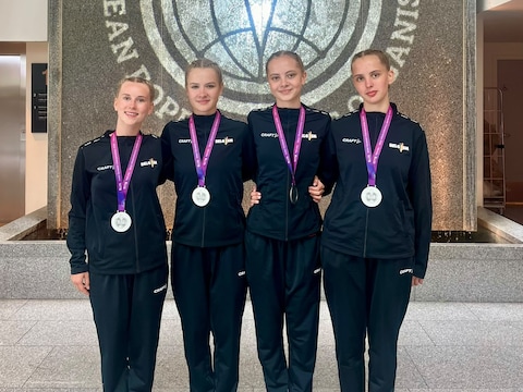 Lotte Capiau, Ayco Geboers, Lucie Peeters en Maaike Fierens veroverden samen een zilveren medaille op het EK rope skipping voor junioren.