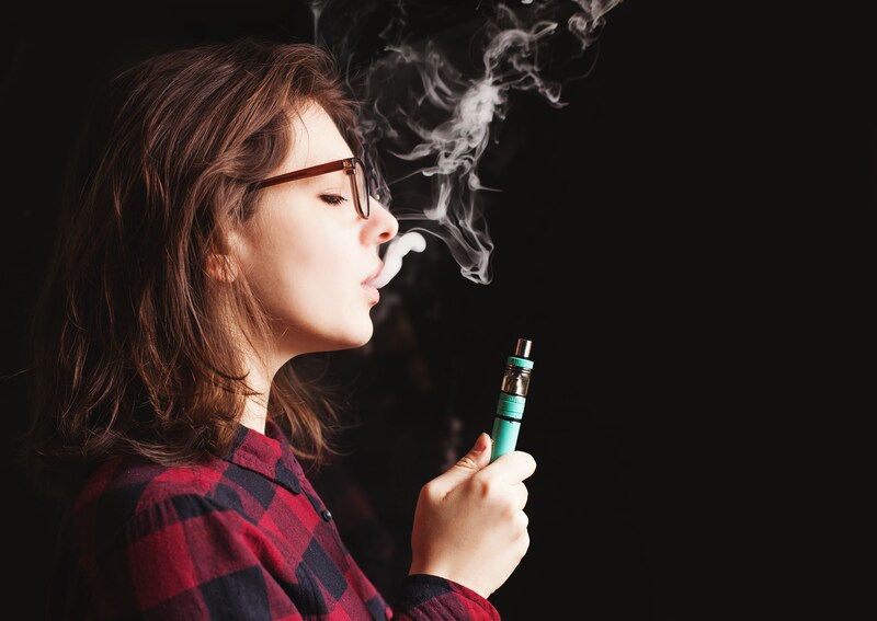 Ook e-sigaret zonder nicotine is schadelijk: deze smaken zijn giftig | Weer  & Wetenschap | HLN.be