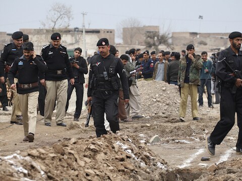 De regeringstroepen bonden de strijd aan een dag na de bloedige aanslag door opstandelingen in Peshawar (foto).