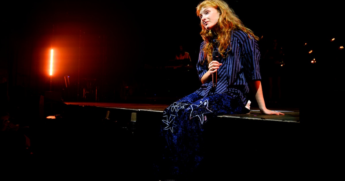 Froukje brengt eerste soloshow op piano en gitaar naar OLT Rivierenhof