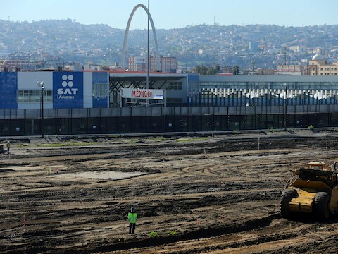 de grens ter hoogte van San Ysidro in Californië (foto januari 2017)