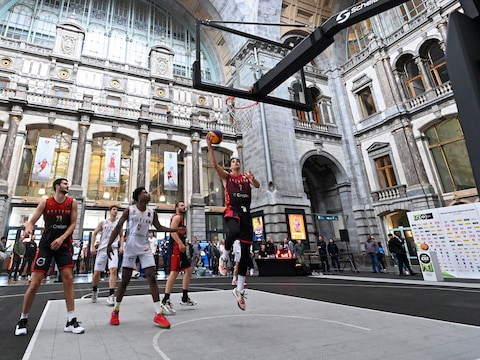Tien topteams komen naar het Antwerpse Centraal Station.