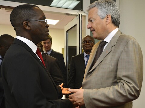 Didier Reynders in gesprek met de Congolese premier Augustin Matata Ponyo Mapon.