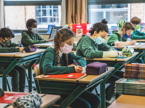 Beeld ter illustratie. Twee leerlingen van het Sint-Bavohumaniora zijn gered uit Afghanistan.