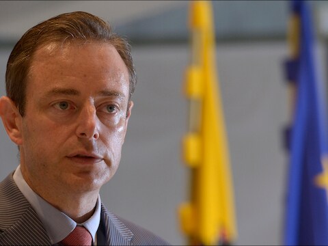 De Wever wil eerst een oplossing voor de mobiliteit voor er aan een overkapping, om de lawaai- en milieuhinder te beperken, kan worden gedacht.