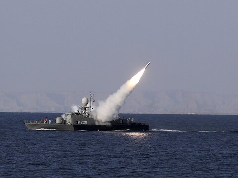 Iran hield onlangs nog tien dagen lang militaire oefeningen in de Perzische Golf en nabij de Straat van Hormuz.
