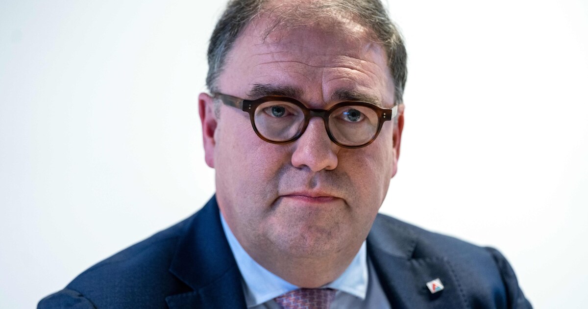 Geen verhuis van Conner Rousseau of Dries Van Langenhove naar Aalst ...