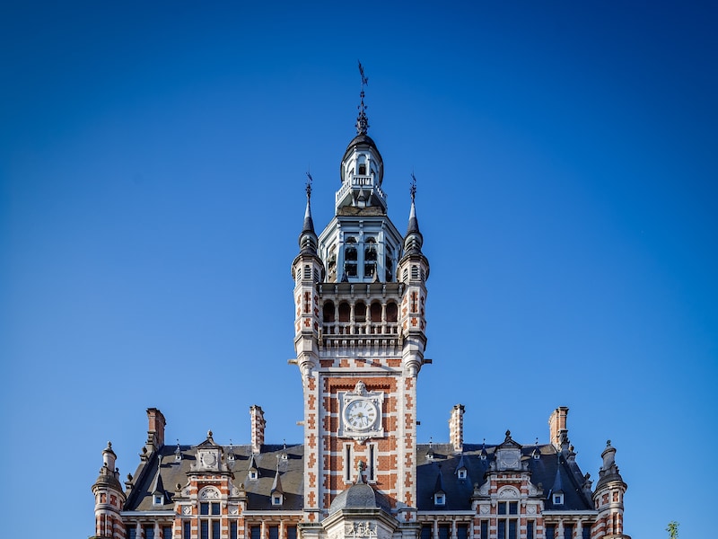 De klokkentoren van districtshuis van Borgerhout.