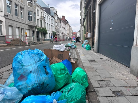 Afval Hoogstraat.