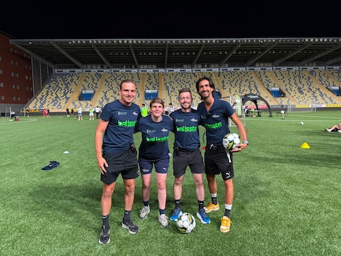 Op het kunstgrasveld werd ook de eerste editie van de VDL Cup gespeeld.