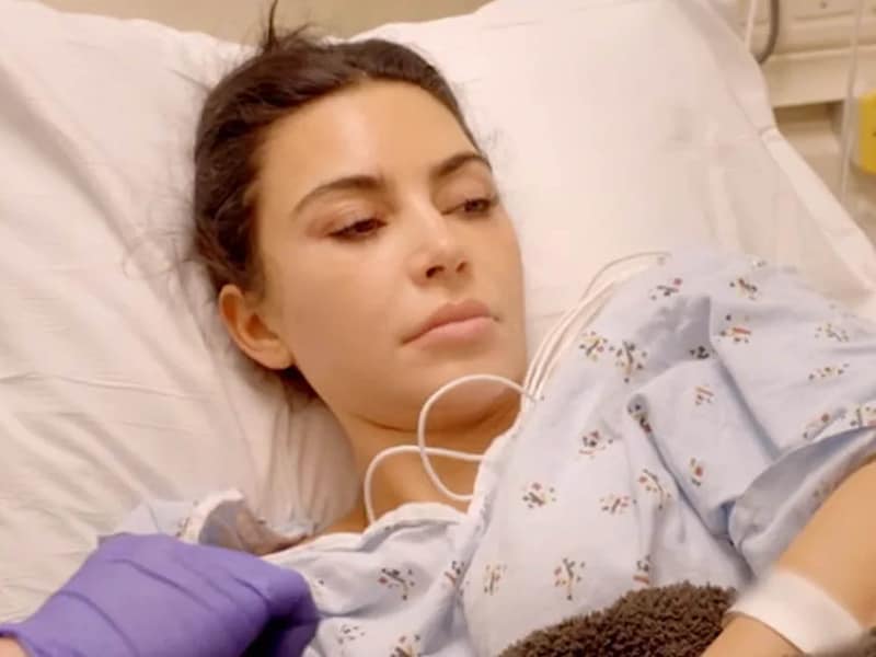 Kim Kardashian in het ziekenhuis in ‘The Kardashians’.