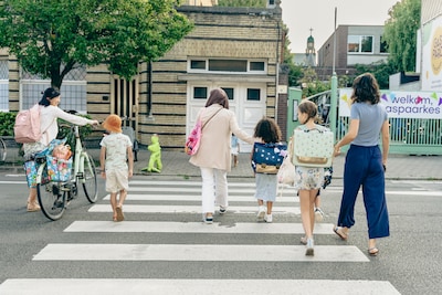 Eerste schooldag morgen grotendeels droog, rest van de week wisselvallig