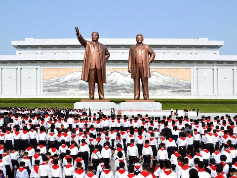 Zondag kwamen ongeveer 20.000 kinderen samen voor de 66ste verjaardag van de Koreaanse Kinderunie in Pyongyang, waarbij ze trouw beloofden aan machthebber Kim Jong Un.