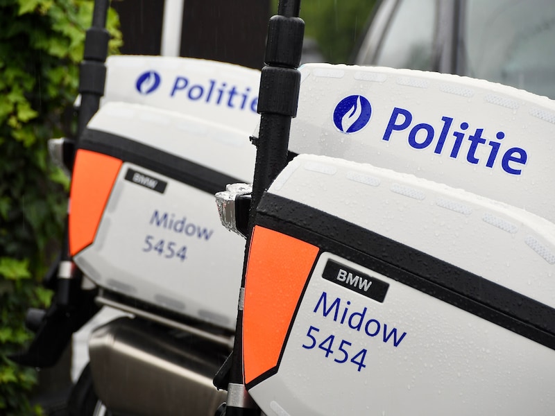 Inspecteurs van politiezone Midow konden de tiener intercepteren.