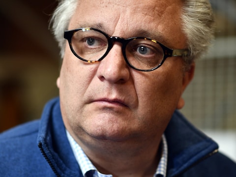 De commissie die moet bekijken of een deel van de dotatie van prins Laurent (foto) moet worden ingetrokken, moet bestaan uit parlementsleden die zich nooit eerder kritisch hebben uitgelaten over het gedrag van de prins. Dat staat in een advies dat een advocatenkantoor op vraag van de Kamervoorzitter heeft overgemaakt.