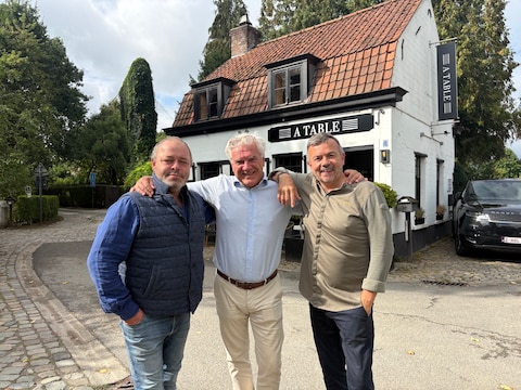 Tom Van Den Abeele (centraal), Herbert Cordons (links) van Les Amis Foodtruck en Dimitri Vinois (rechts) van A Table zijn klaar voor Brakelkermis. 