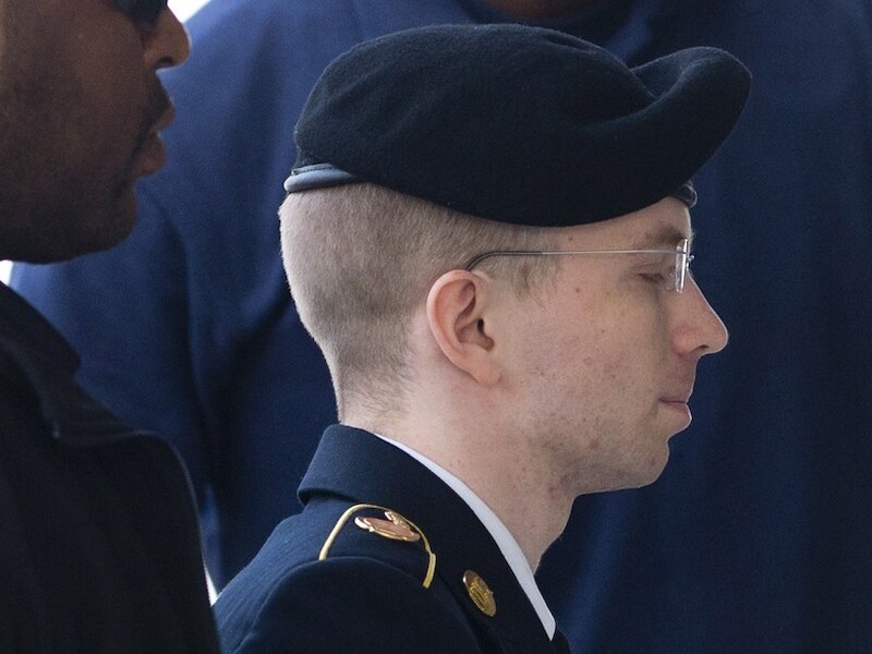 Bradley (Chelsea) Manning vlak voordat hij zijn vonnis hoort, 21 augustus.