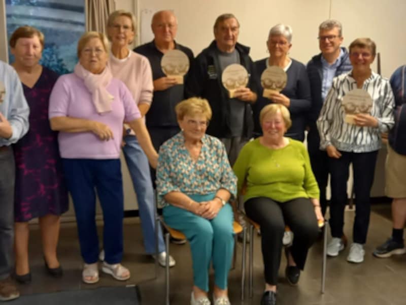 Winnaars OKRA Elsegem gehuldigd na petanqueseizoen 2026.