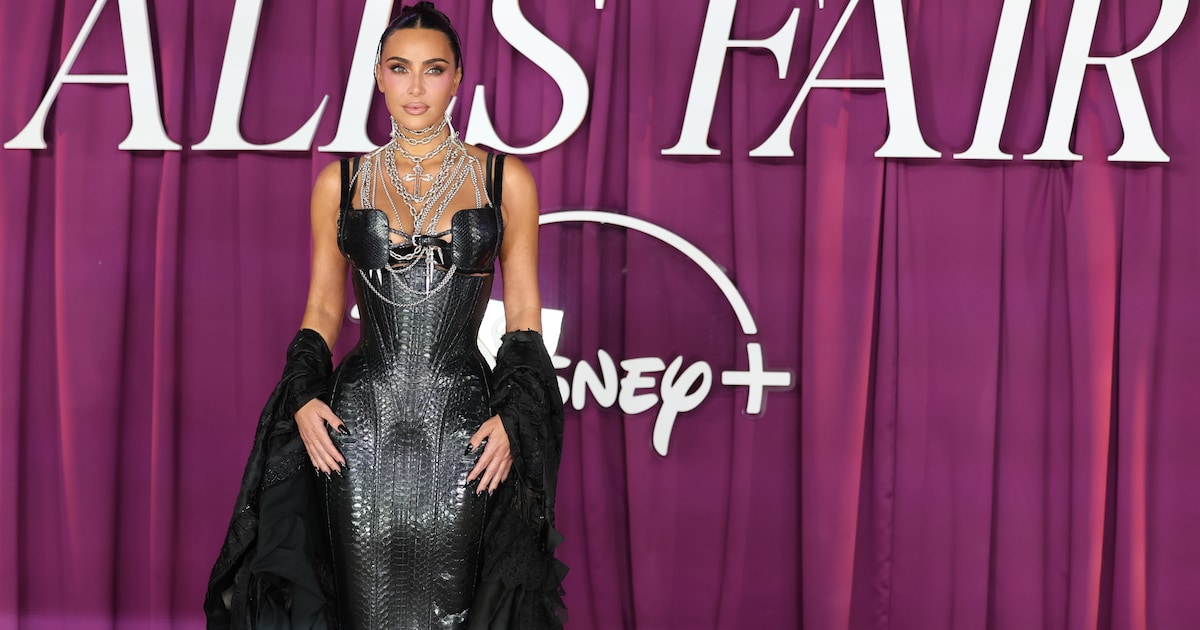 Kim Kardashians eerste grote hoofdrol in ‘All’s Fair’ wordt genadeloos ...