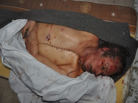 Mouammar Kadhafi in de koelcel in Misurata.
