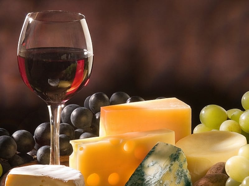 Davidsfonds Steenhuize-Wijnhuize pakt opnieuw uit met kaas-, bier- en wijnavond