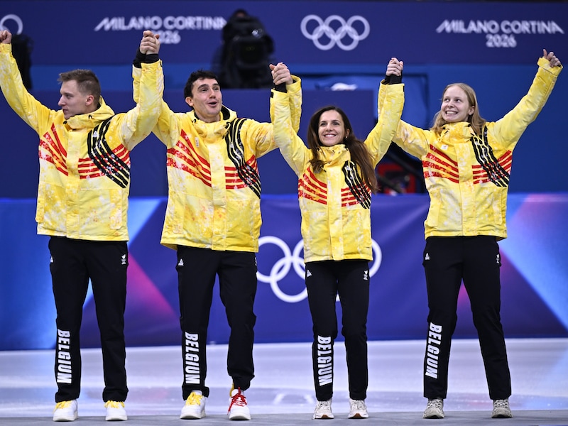 “Ik snap het nog altijd niet”: Belgian Ice Bears knijpen zich in de arm na onverhoopte bronzen plak in shorttrack