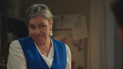 VTM schakelt over op zomerprogrammatie: ‘Familie’ 