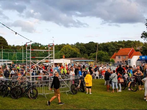 De gravelduatlon in Bergom biedt uitdagend en afwisselend parcours aan over gravelwegen, onverharde stroken en technische passages in en rond het dorp.