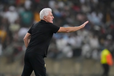 Historisch: Hugo Broos plaatst zich met Zuid-Afrika voor WK voetbal en doet dat als eerste Belgische coach ooit met ander land