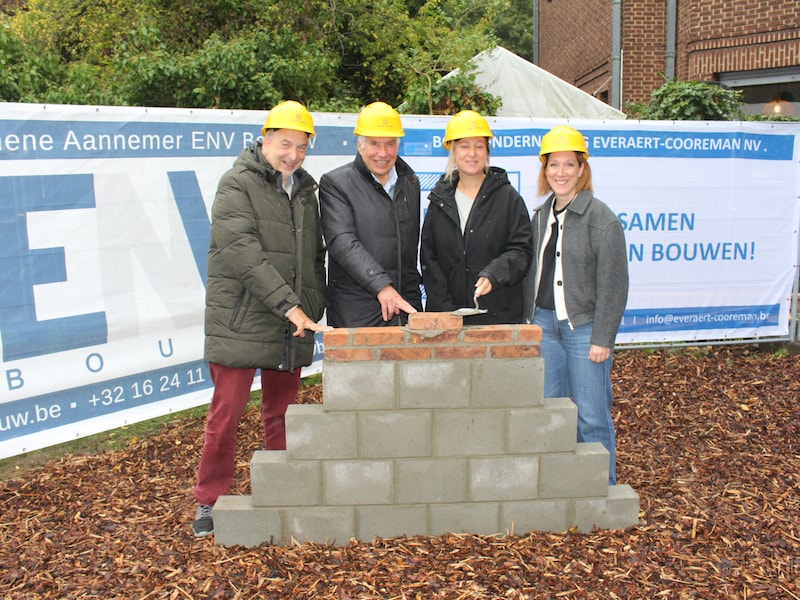 De eerste steen is gelegd en dat is goed nieuws voor de jeugdzorg in Leuven.