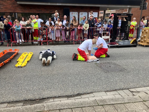 De opendeurdag van de Borsbeekse brandweer bracht weer aardig wat volk op de been.