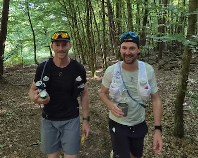 https://images.hln.be/NjllZDRkOGIzZGYyMmRlMmU2NzQvZGlvLzI3NjA5MDY3NS9maXQtd2lkdGgvNDAw/karel-sabbe-is-momenteel-bezig-aan-de-zwaarste-trail-in-frankrijk