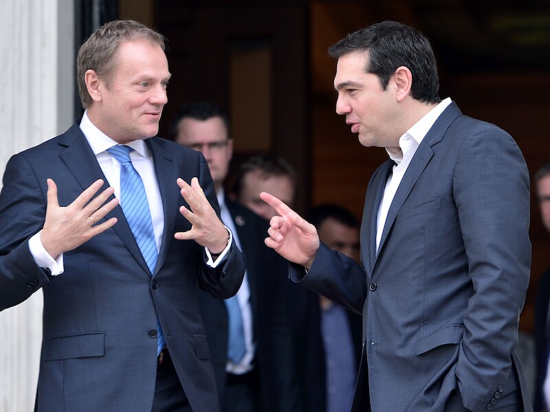 EU-president Donald Tusk en de Griekse premier Alexis Tsipras.