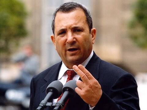 Barak weet dat een oorlog geen picknick is en vreest de totale vernietiging van Israël als het zover komt.