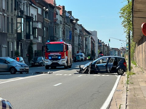 Zware aanrijding op Gentse stadsring.