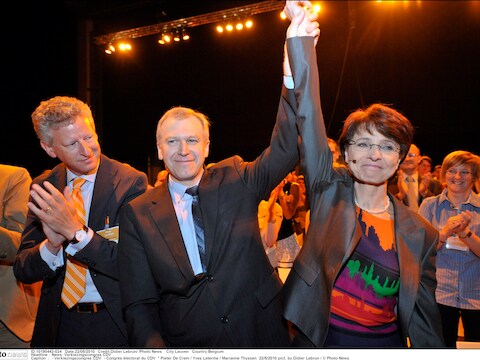Minister van Defensie Pieter De Crem en premier Yves Leterme.