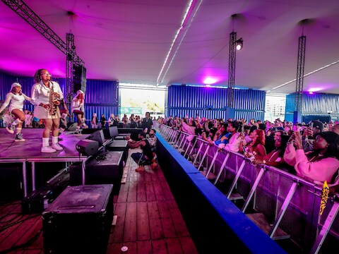 Bomboclat sluit de hete zomer van 2026 in Zeebrugge traditiegetrouw af