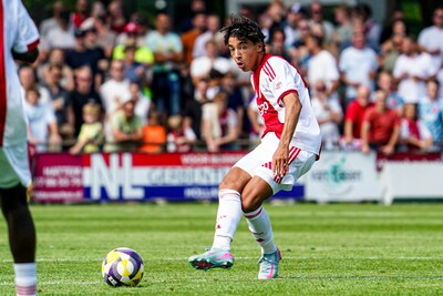 https://images.hln.be/NmIwNjlmMWMyNzlhMGRiYzY4YmUvZGlvLzI1OTk0MDM2MC9maXQtd2lkdGgvNDAw/hattem-netherlands-july-12-rayane-bounida-of-afc-ajax-makes-a-pass-during-the-pre-season-friendly-match-between-afc-ajax-and-aarhus-gf-at-sportpark-t-achterveen-on-july-12-2025-in-hattem-netherlands-photo-by-gabriel-calvino-alonso-orange-pictures-orange-pictures-photo-news-only-belgium