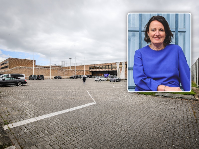 In de gevangenis van Brugge werd een cipier aangevallen in de bezoekersruimte. Inzet: Kathleen Van De Vijver, woordvoerster van het Gevangeniswezen.