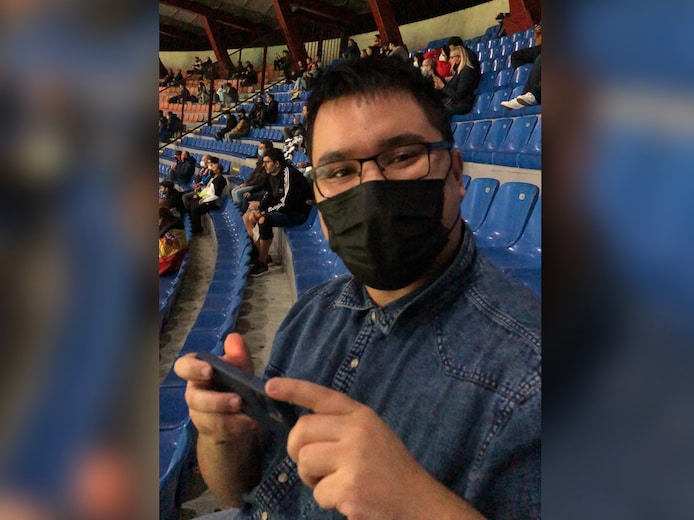 Kevin D.  op de vooravond van zijn arrestatie in Milaan. Hij zit daar nu al bijna tien maanden opgesloten, maar als alles verloopt zoals zijn advocaten hopen, wordt hij door zijn veroordeling in Mechelen binnen een paar weken overgeleverd aan ons land in plaats van aan de VS.