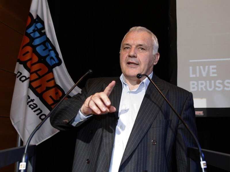 Volgens Jean-Marie Dedecker moet de commissie ditmaal "tot op het bot spitten".