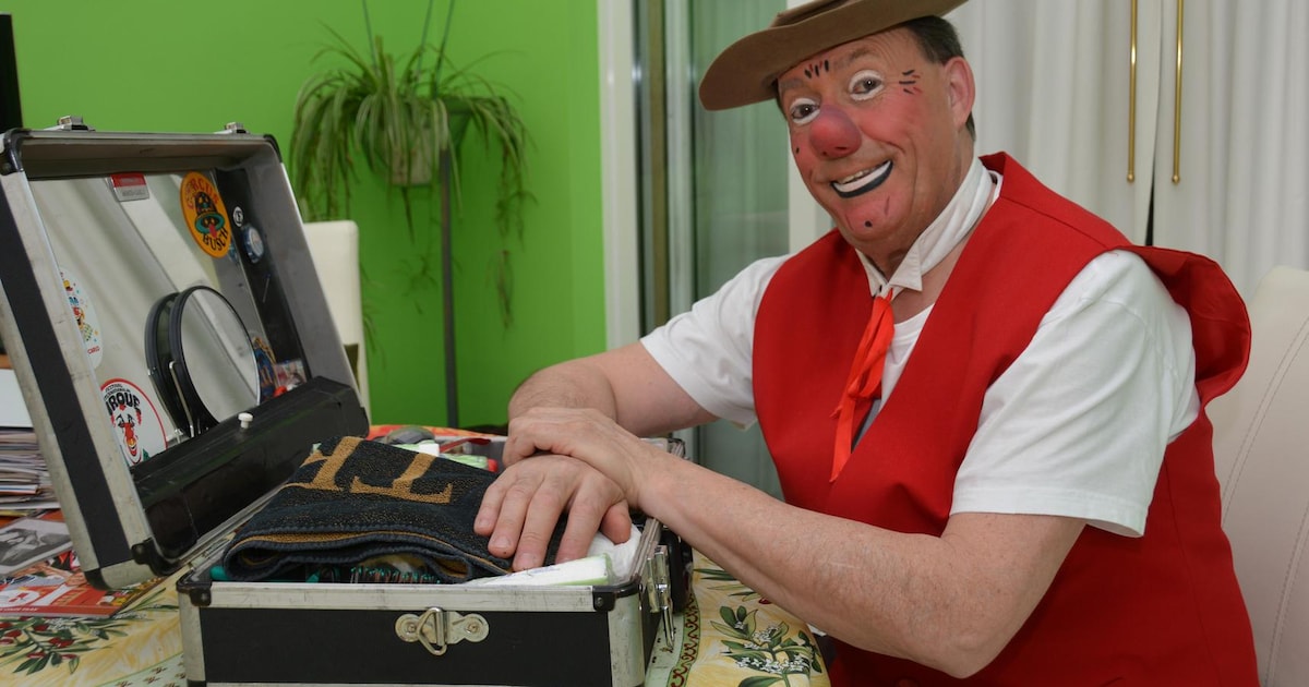 Clown Rocky geeft gratis Halloweenshow in Bredene | Regio | HLN.be