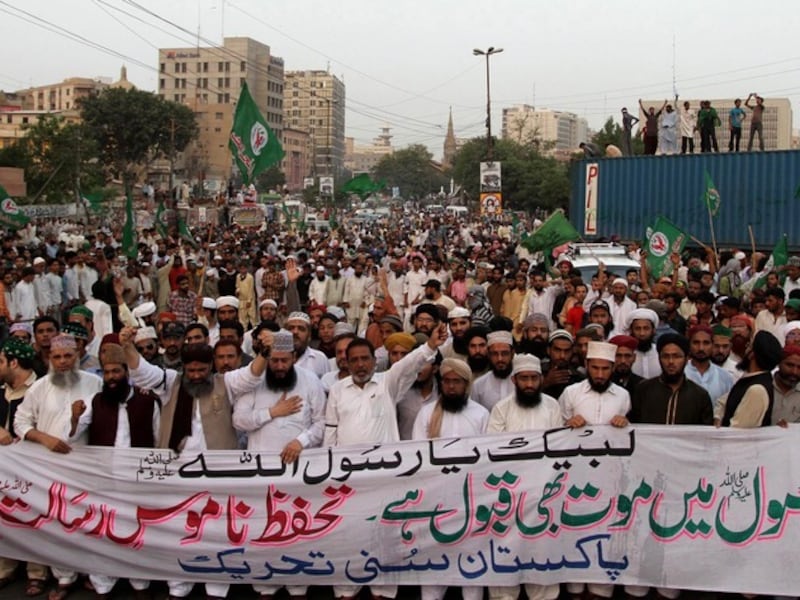 In Karachi werd gisteren gedemonstreerd tegen de film 'Onschuld van de moslims'.