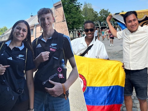 Jamie en Sarah-Jane uit Nieuw-Zeeland, uitgedost in de kleuren van de All Blacks, en Santiago en Diego uit Colombia genieten van hun eerste uren op Tomorrowland in Boom.