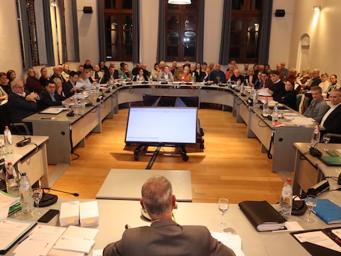 De gemeenteraad start om 20 uur