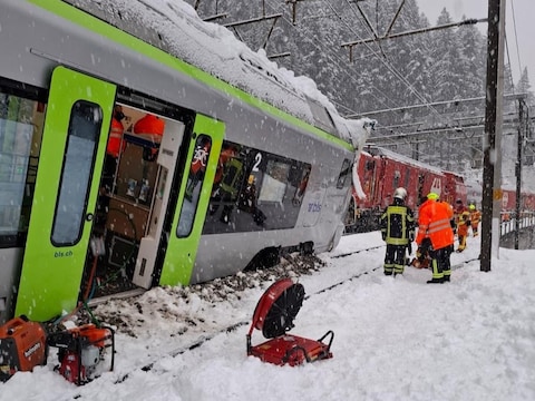 Deze regionale trein ontspoorde in het zuiden van Zwitserland.