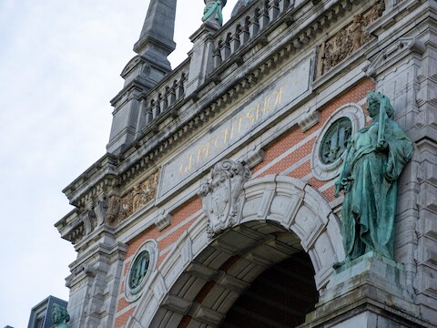 De gevel van het Antwerpse hof van beroep.