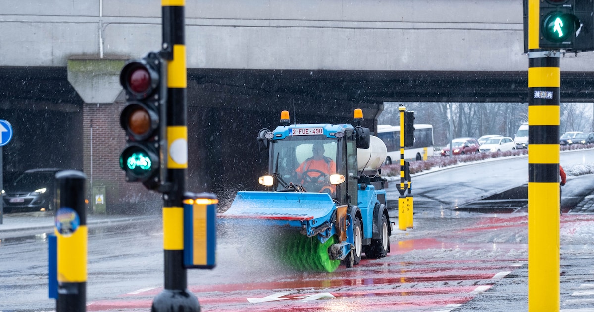Stad zet uitvoeringsdiensten in wintermodus: “Afgelopen nacht werd er al gestrooid op een aantal gev