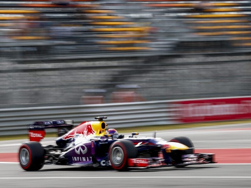 Sebastian Vettel zaterdag in actie tijdens de kwalificatie.